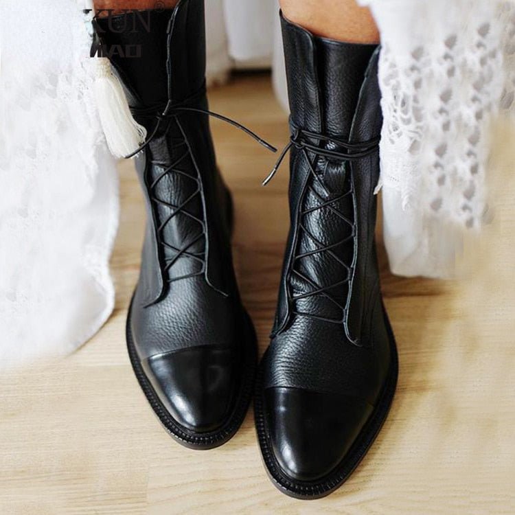 Kelsey | Women’s Lace-Up Ankle Boots